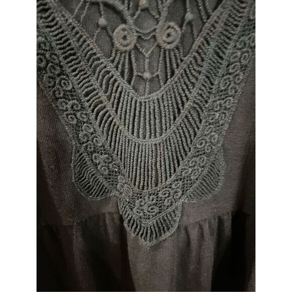 Weekend by Suzanne Betro Black Knit Crochet Front Long Sleeve Babydoll Too sz 2X - Picture 6 of 8